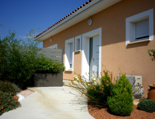 MAISON D’HABITATION EN BRIQUES ROUGES